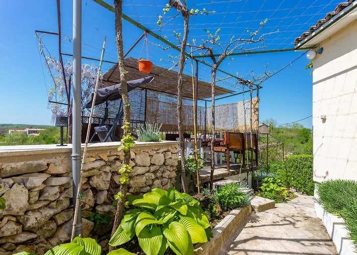 Family Friendly House With A Swimming Pool Vinez, Labin - 22240 * Vinež